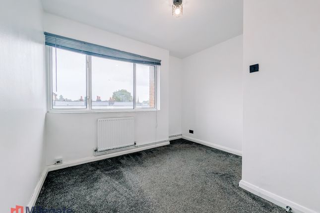 118E, London Road, St. Albans photo 3