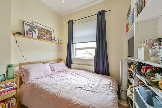 Merton Road, Wandsworth photo 4
