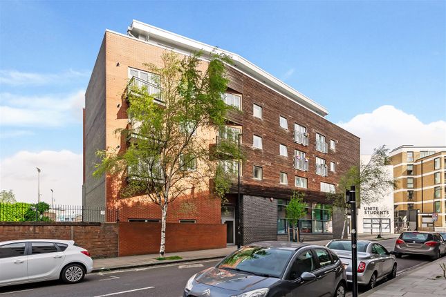 Thumbnail Flat for sale in Holmes Road, London