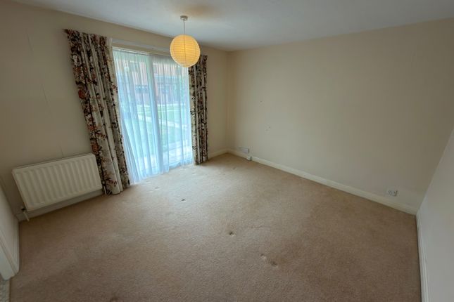 32, Four Winds Court, Hartlepool photo 5
