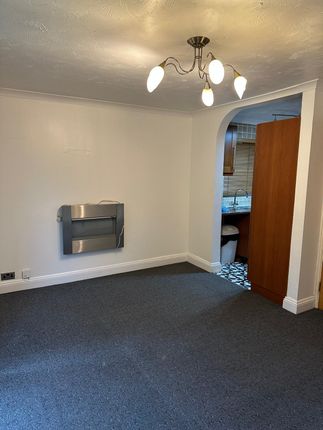 56b, Bellclose Road, West Drayton photo 4