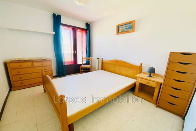 Apartment for sale in Banyuls-Sur-Mer, Pyrénées-Orientales, Languedoc-Roussillon