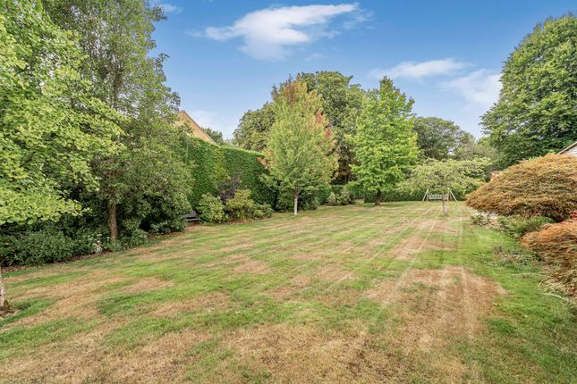 Woodside,, Priorsfield Road, Guildford photo 4