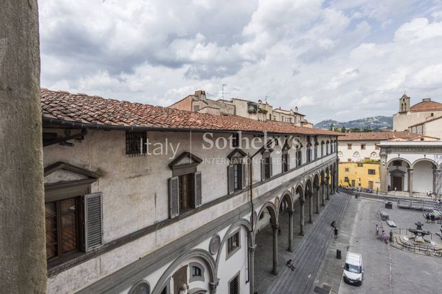 Penthouse for sale in Piazza Della Santissima Annunziata, Firenze, Toscana