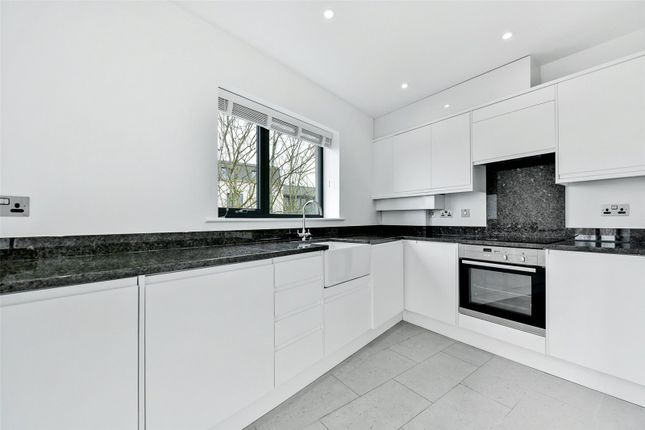Flat to rent in St. Georges Road, Cheltenham, Gloucestershire