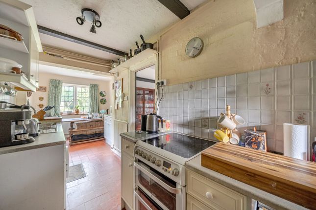 241, Saunders Lane, Surrey photo 2