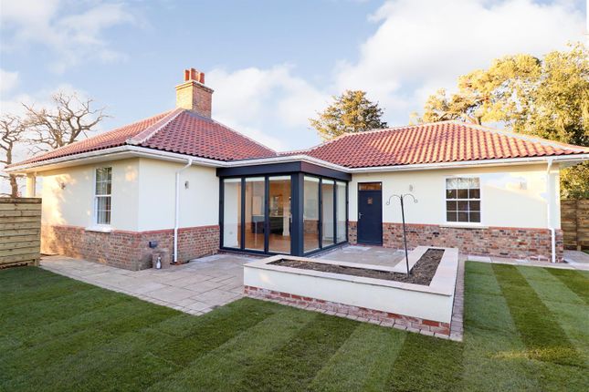 Thumbnail Detached bungalow to rent in Roman Road, Stamford Bridge, York