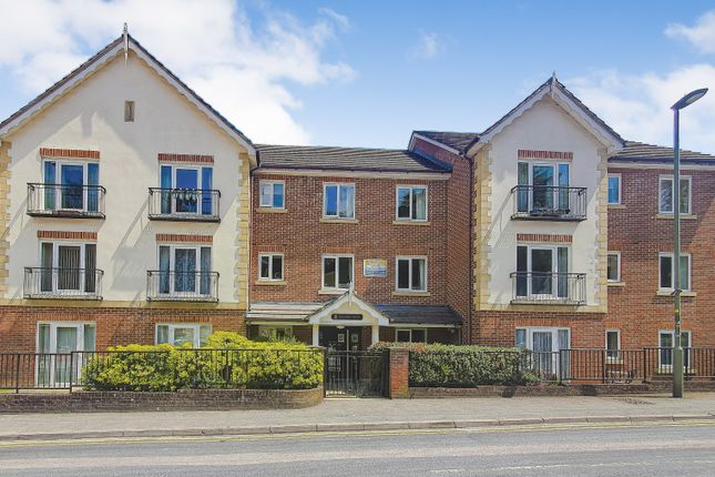 2 bed flat for sale in Pegasus Court, Stafford Road, Caterham, Surrey CR3