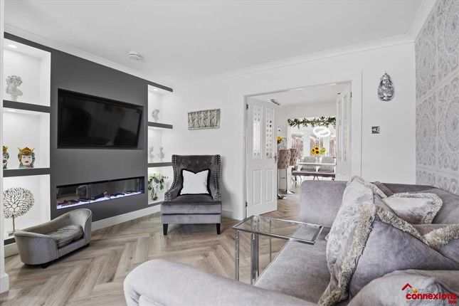 9, Alwyn Drive, Stewartfield, EAST KILBRIDE photo 3