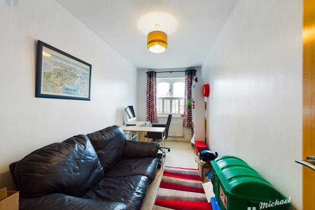 Town house for sale in Whitehead Way, Aylesbury