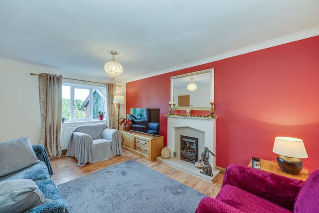 3 Brookside Close, Sheffield photo 4