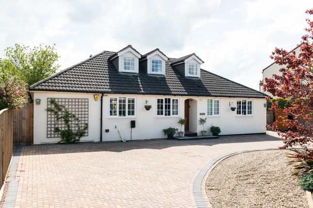 Thumbnail Bungalow for sale in Barton Road, Welford On Avon, Warwickshire
