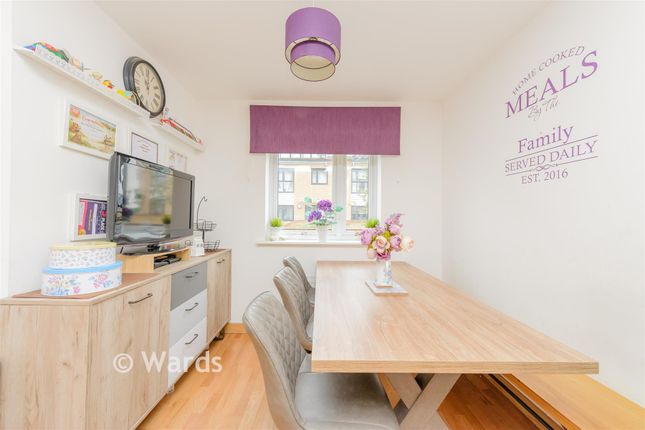 109, Creek Mill Way, Dartford photo 3