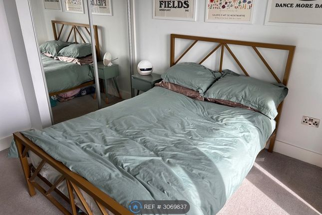 Flat, A Kingston Road, London photo 5