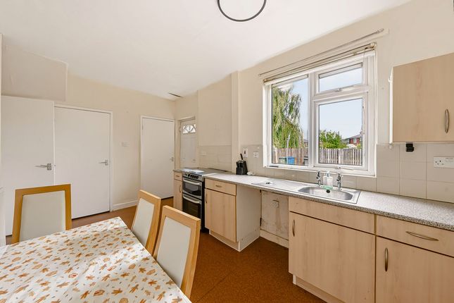 14, Greenfield Avenue, Ince In Makerfield photo 4