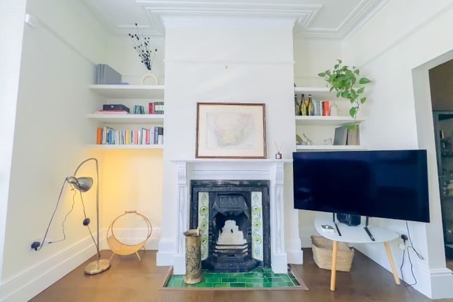 13 Ennis Road, Greenwich, London photo 4