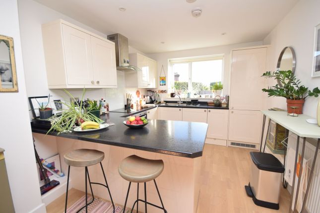 Flat 4 Prospect House,, Bethel Lane, Farnham photo 2