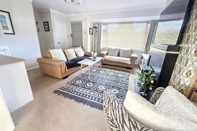 63, Highburn, Cramlington photo 4