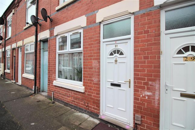 Thumbnail Property for sale in Oakley Road, Leicester
