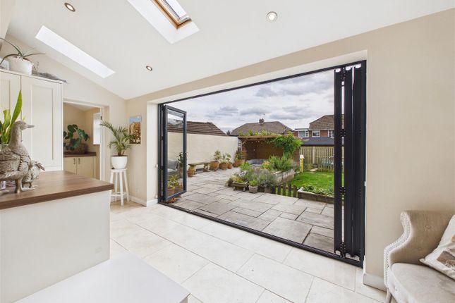 47, Longcroft Road, Dronfield photo 4