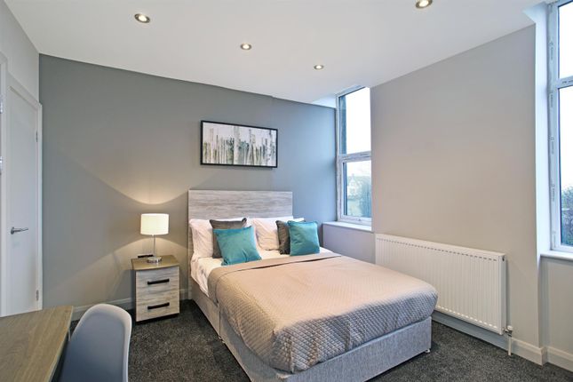 Room to rent in Smith Lane, Bradford