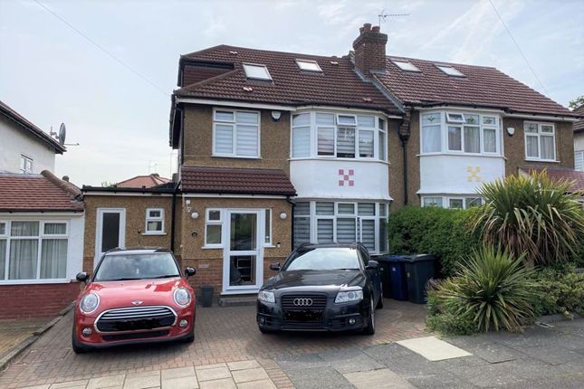 Thumbnail Semi-detached house for sale in Alverstone Avenue, East Barnet, Barnet