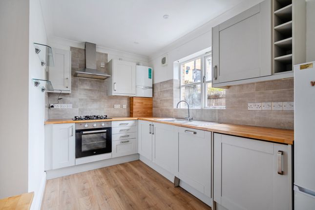 Flat 1 Sycamore Court, 7-9, Silverdale, London photo 4