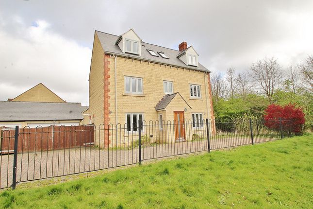 Thumbnail Detached house for sale in Cherry Tree Way, Witney
