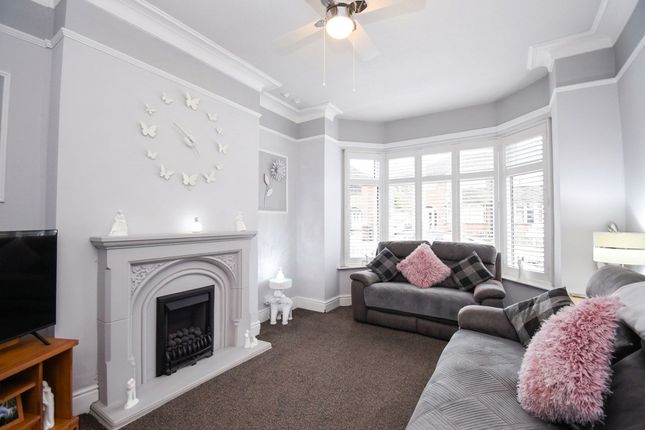 158 Peel Green Road, Manchester photo 2