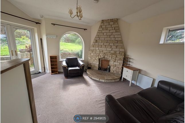 Flat, Kingshill Road, Dursley photo 3