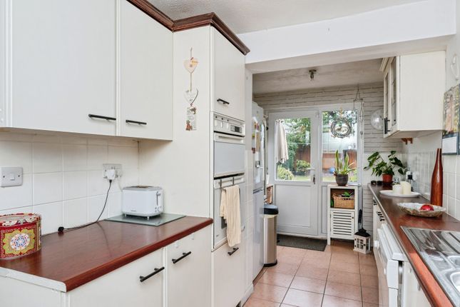 74, Starbeck Drive, Ellesmere Port photo 4