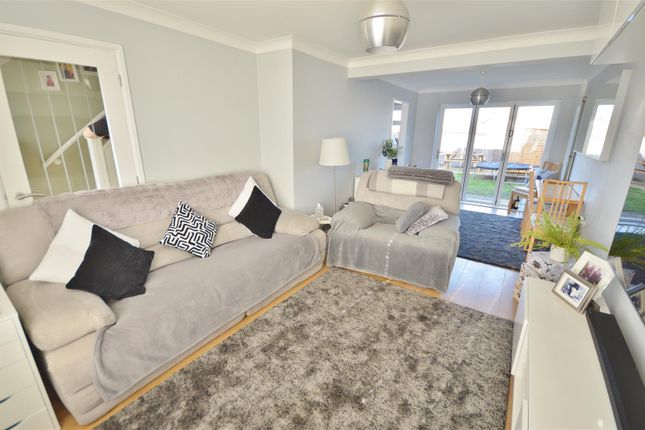 303, Frinton Road, Holland-On-Sea photo 2