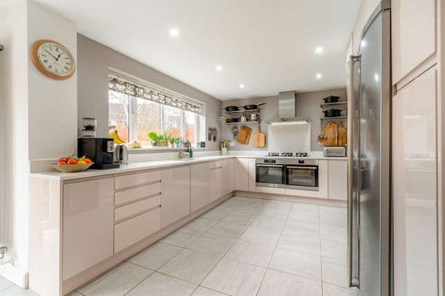 24, Firs Avenue, Oakham photo 4