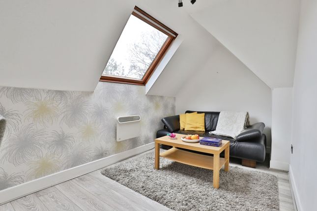 Flat 14 Madeira Court, 20, Madeira Road, Dorset photo 4