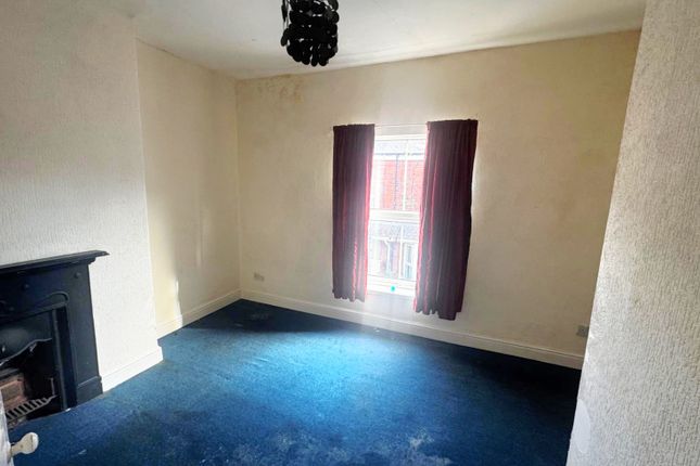 2, Cottingham Avenue, Osborne Street, Hull photo 5