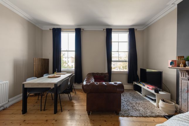 Flat 2, 54c Shooters Hill Road, London photo 4