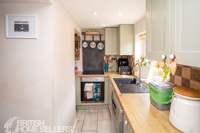 4, Higher Railway Terrace, Redruth photo 2