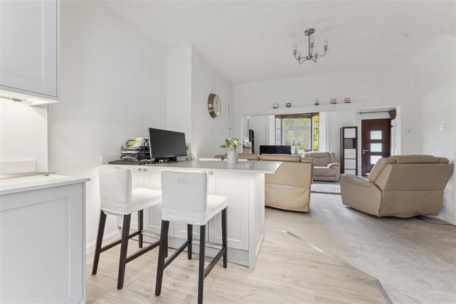 2-bed house on 4, Station Cottages, Denham, £600,000