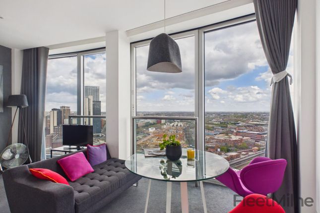 Studio flat on Apartment 1706, The Rotunda, 150, The Rotunda, New Street, Birmingham, £900/mo