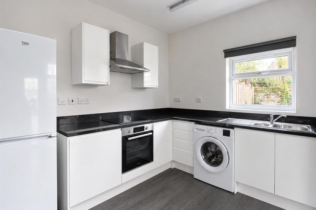 Flat Ground Floor Rear, 454, Fishponds Road, Bristol photo 3