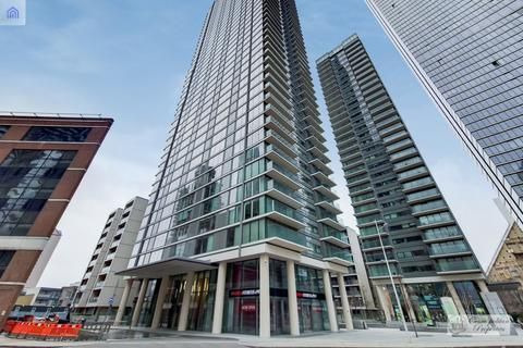 Thumbnail Flat to rent in Landmark West Tower, 22 Marsh Wall, South Quay, Canary Wharf, United Kingdom