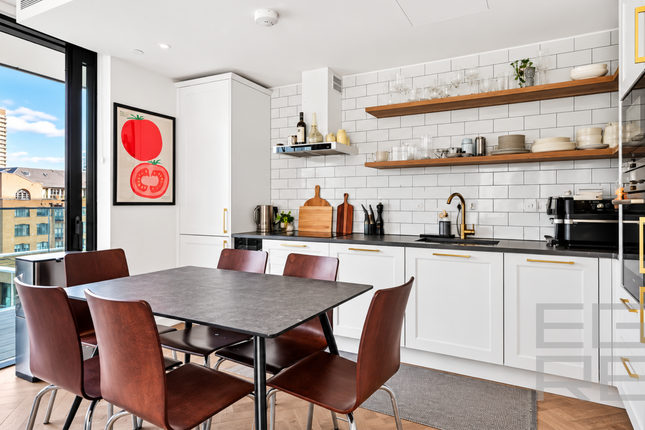 23 Gauging Square, Wapping photo 4