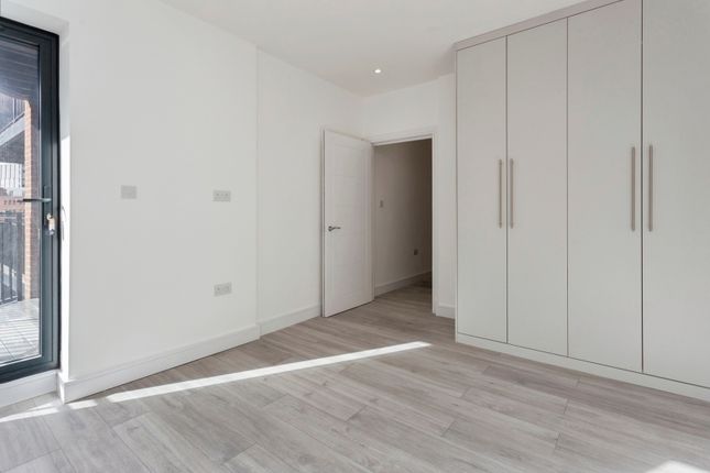 Flat 4, 320, Station Road, Harrow photo 3