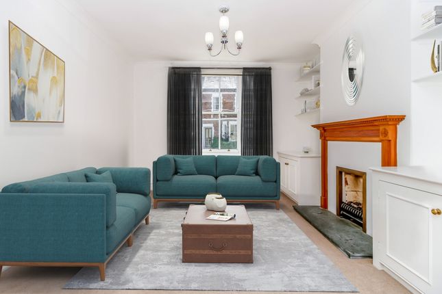 Thumbnail Town house to rent in Walton Crescent, Oxford