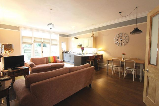 Flat 4 Wellesley House 26-28, Walmer Castle Road, Deal photo 3