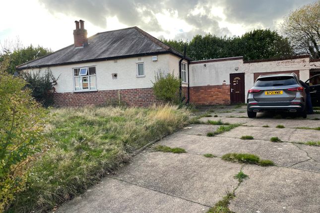 Thumbnail Detached bungalow for sale in Hollywell Road, Birmingham