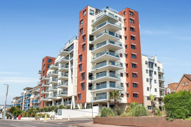 Flat for sale in The Leas, Westcliff-On-Sea