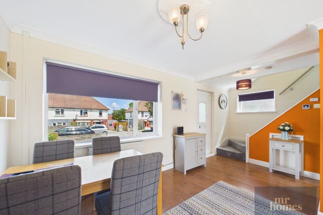 9, Plymouthwood Crescent, Cardiff photo 3