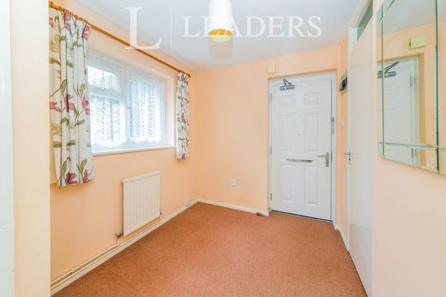 45, The Weald, East Grinstead photo 3