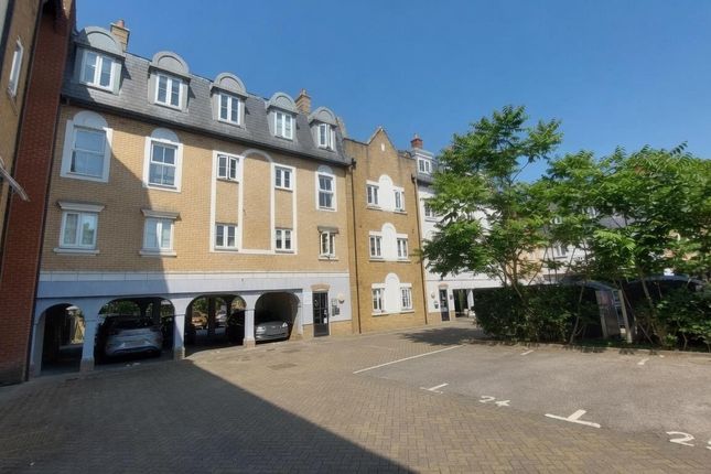 Flat 42, Rocheforte House, Roche Close, Rochford photo 2